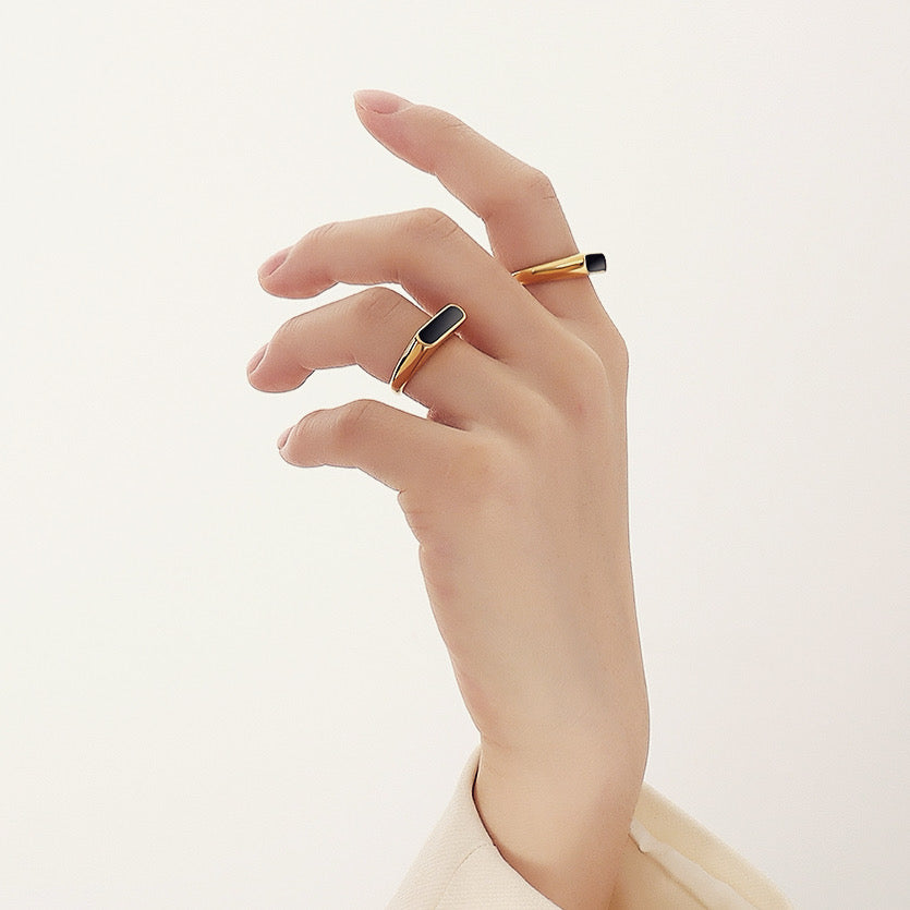 Noire Pax Unisex Ring
