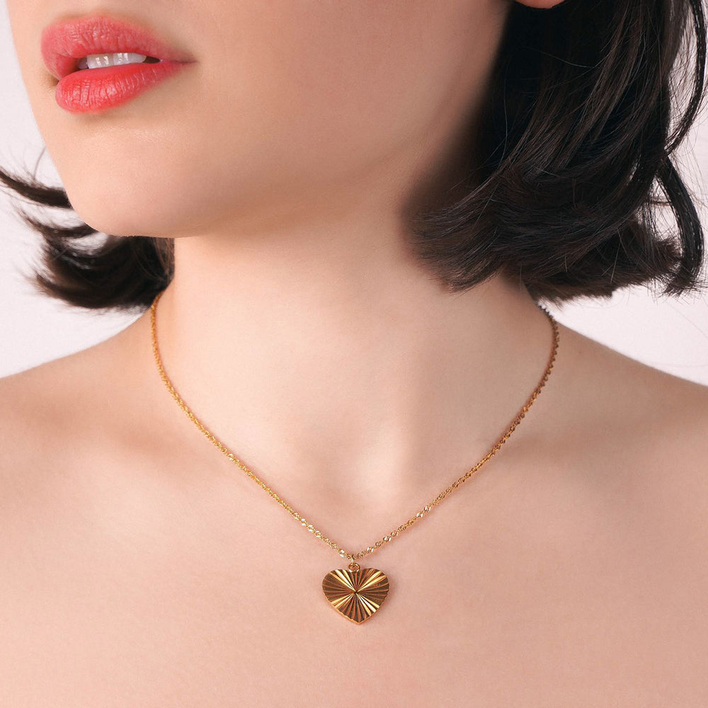 Rock N Jewels Textured Heart Gold Plated Necklace